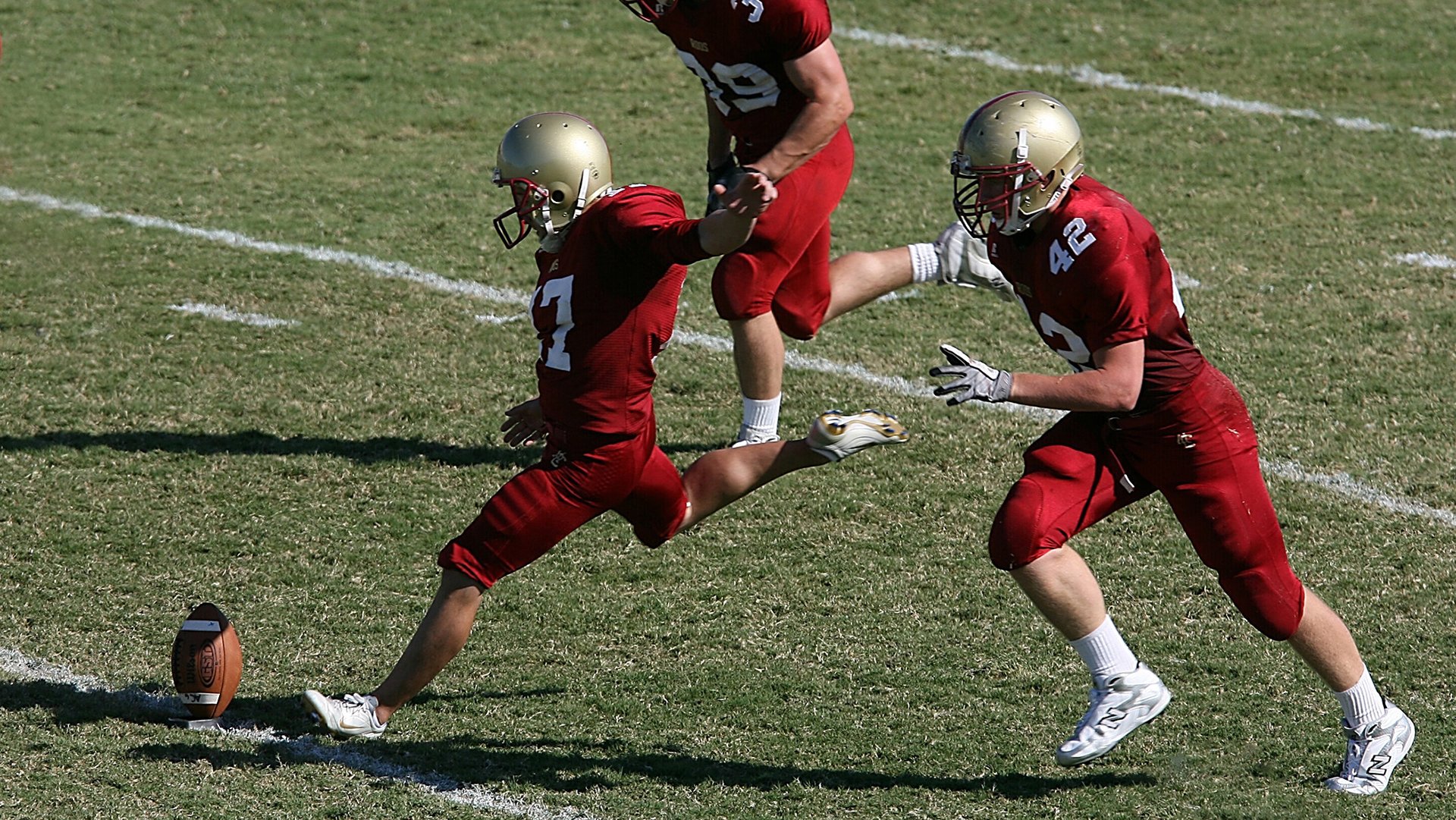 开云体育在线登录-法甲防守战术调整对比赛节奏与犯规率的影响分析，法甲比赛规则